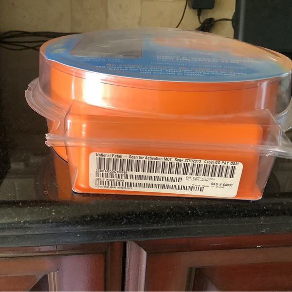 Motorola C series C168i - Silver (Unlocked) Cellular Phone - Picture 4 of 5